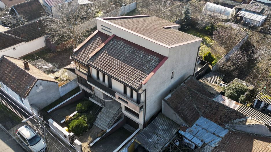 Vilă spațioasă cu 8 camere, Grădiște - Poză 36