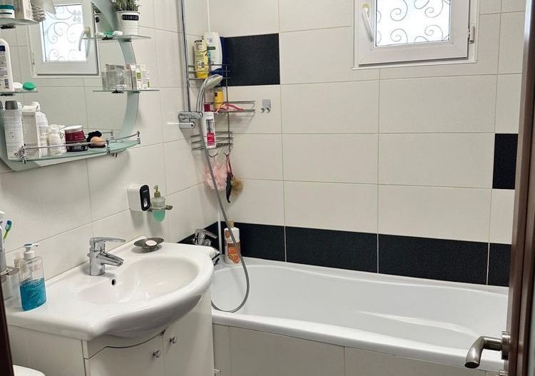 Apartament 4 camere de inchiriat zona Crangasi - Poză 3