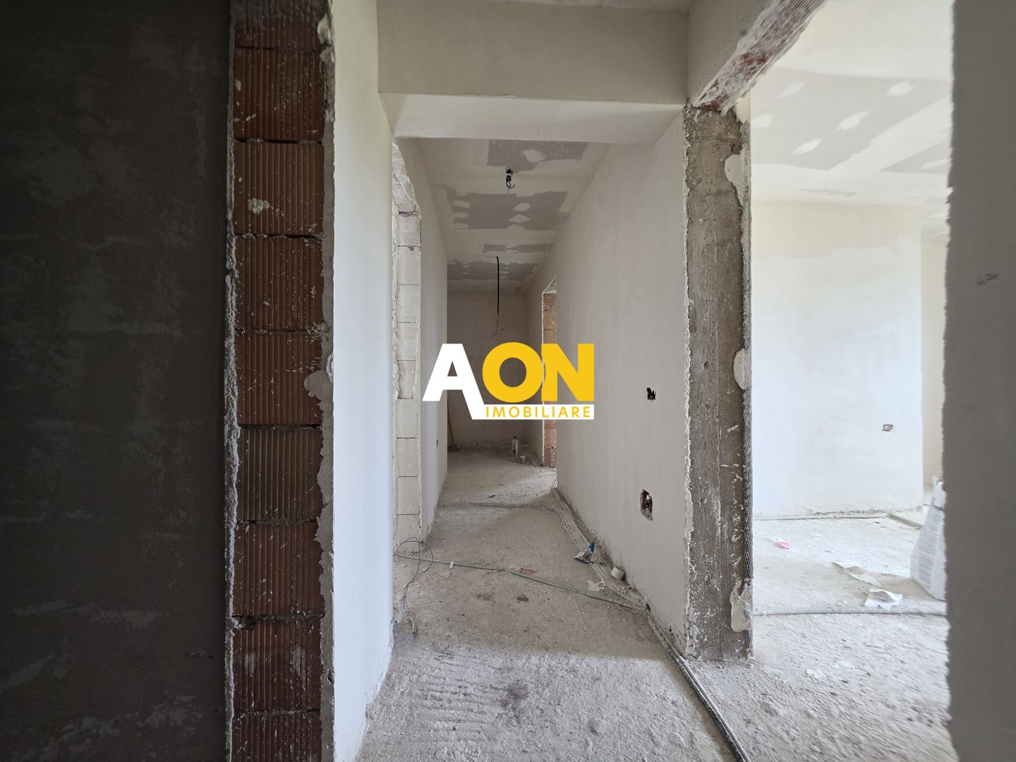 Casa Tip Duplex Zona Piata Cetate, 4 Camere, 3 Bai - Poză 6