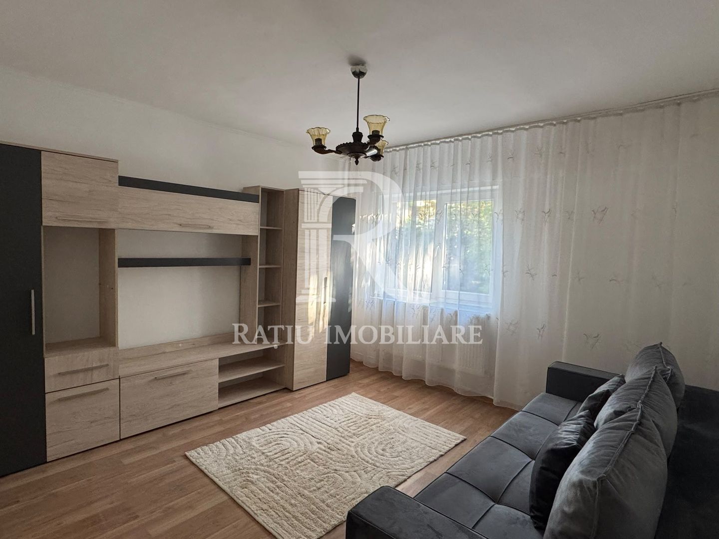 De inchiriat | Garsoniera zona Decebal | Oradea - Poză 1