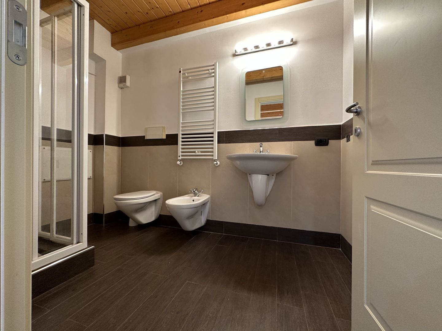 P-ta Unirii - Comision 0% | Apartament 3 camere-113 mp | Imobil 2008 - Poză 31