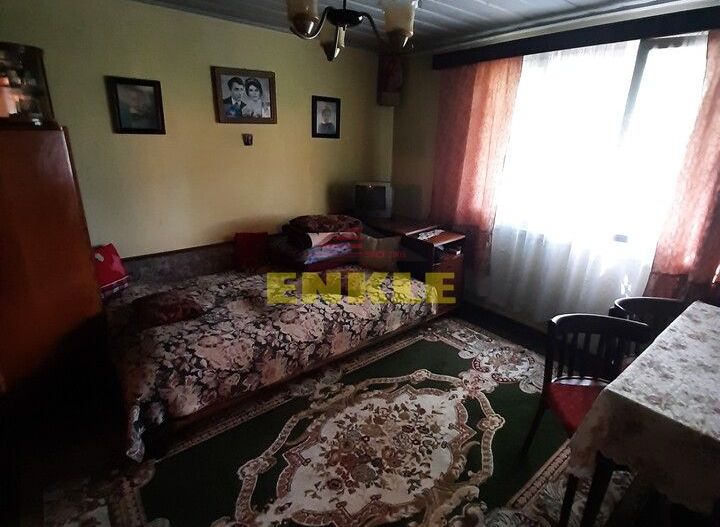 Casa 3 camere + dependinte (bucatarie de vara/magazie) + teren 1400 mp, Str.Zimbrului - Poză 6