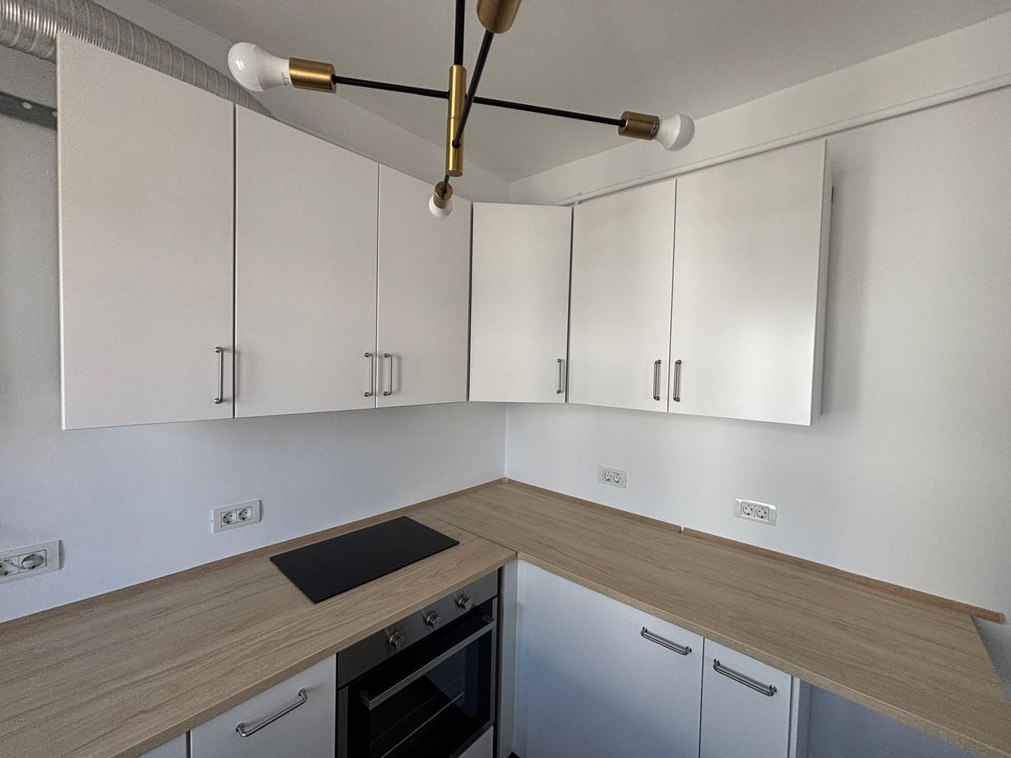 Apartament cu doua camere in bloc nou , prima utilizarea - Poză 10