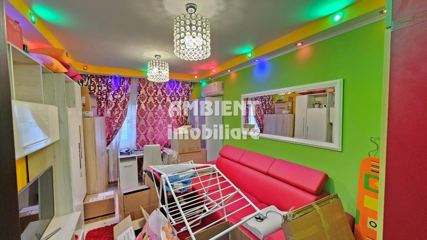 Apartament cu 2 camere, etaj 3, mobilat și utilat, zona CENTRU; - Poză 9