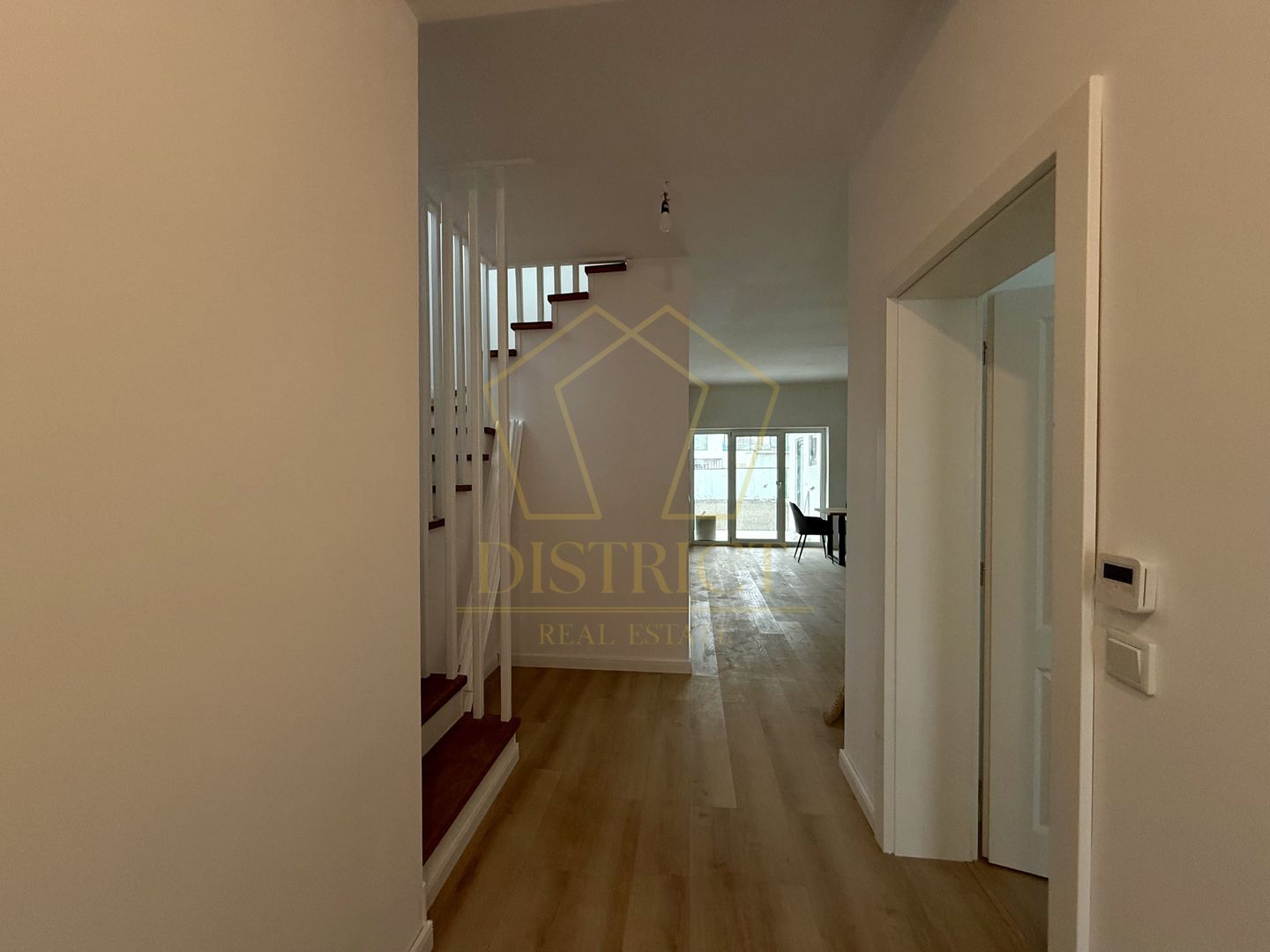 Duplex despartit prin camera tehnica 135 mp utili  |  Dumbravita - Poză 4