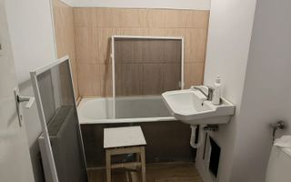 Garsonieră decomandată renovată recent 31 M² zona Lenin - Poză 7
