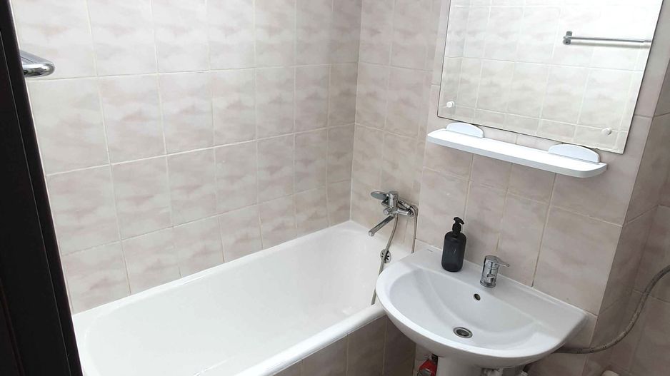 🚇 Închiriez Apartament cu 2 camere, 50 m de metrou 1 Decembrie - Poză 8