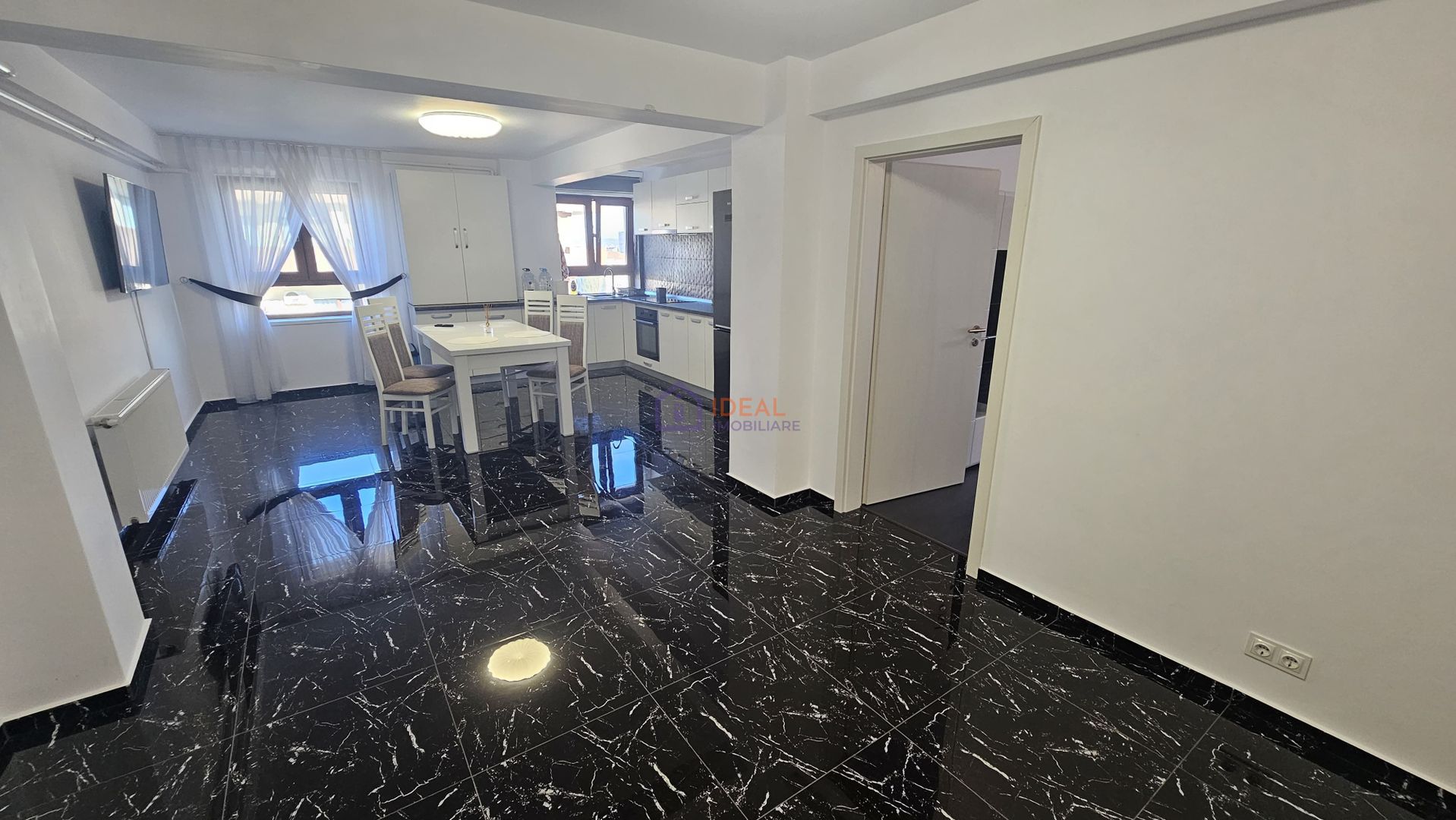 Penthouse Modern cu 3 camere si terasa, pe Doamna Stanca - Poză 1