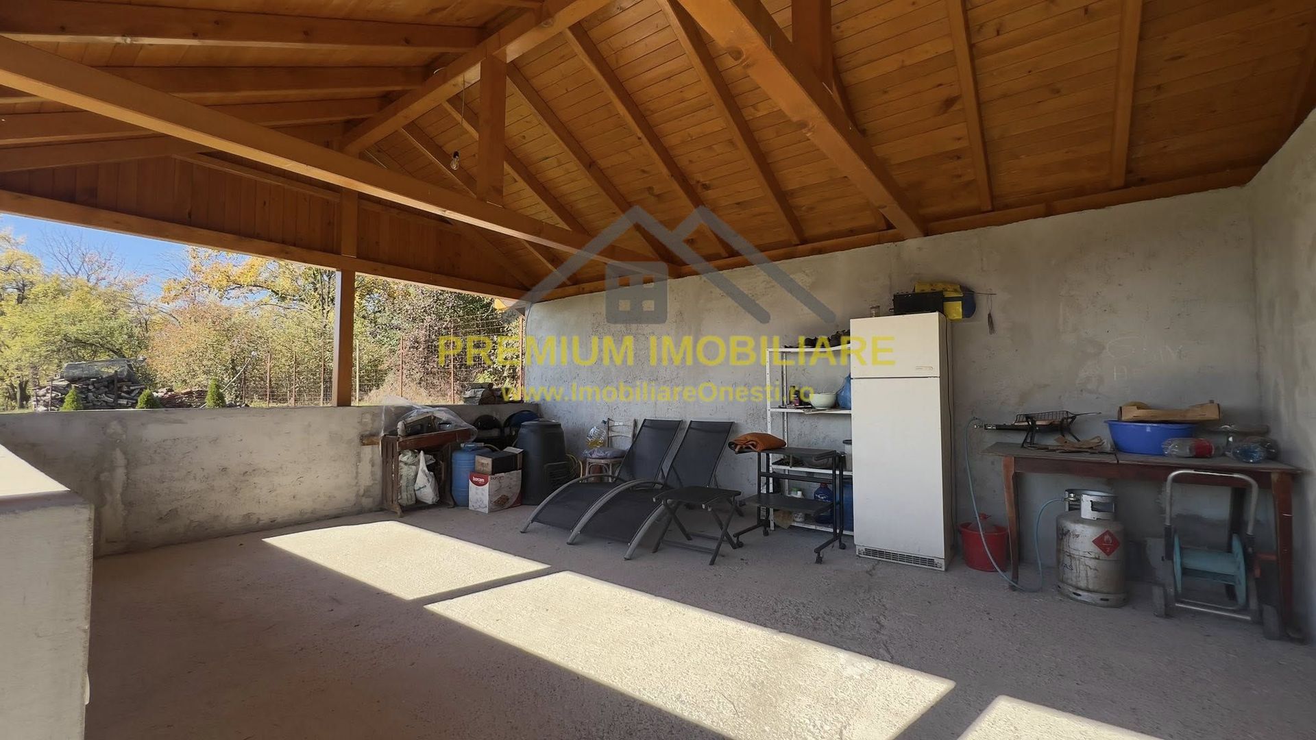 Casa de vanzare la 13 km de Onesti - Poză 12