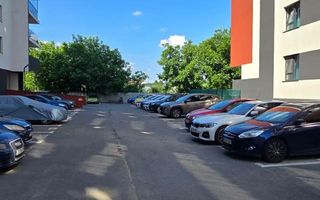 METROU APARATORII PATRIEI - STUDIO GATA DE MUTAT - Poză 9