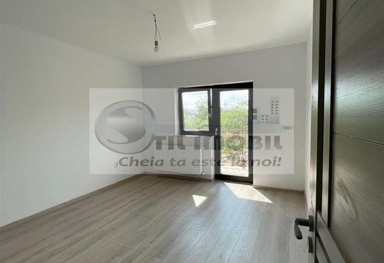 Intabulat2 camere decomandat 63mp Capat C.U.G-Valea Adanca - Poză 1