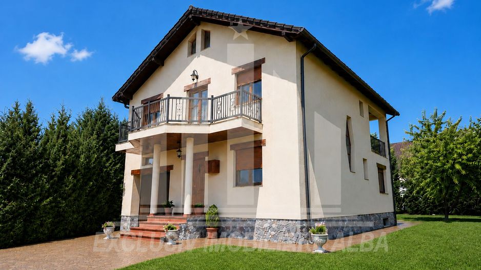 Casa individuala | De vanzare | 310 mp | 560 mp teren | Alba-Micesti - Poză 1