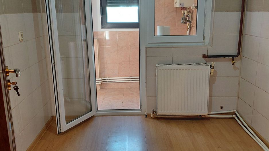 Apartament 2 camere, Tiglina 2, etaj 4,  balcon mare, liber! - Poză 7