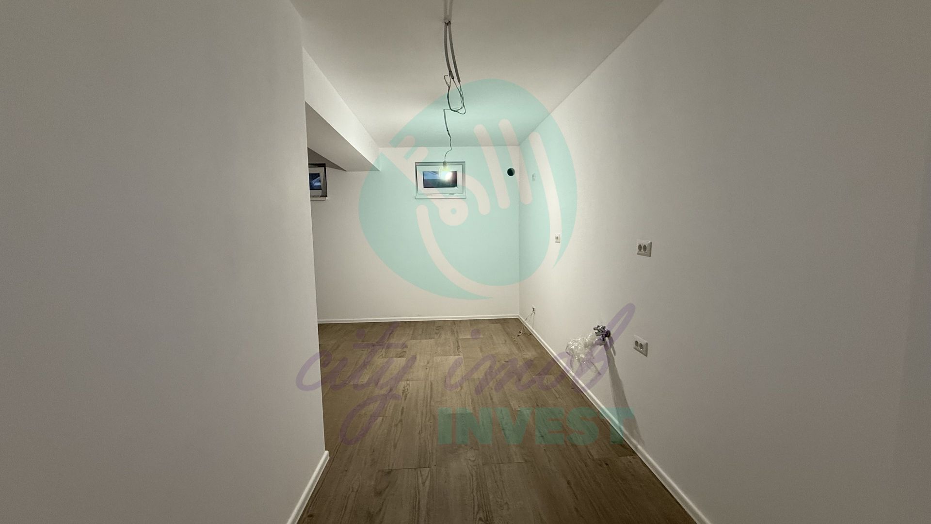 3 camere - ideale pentru activitati sau investitie - Poză 8