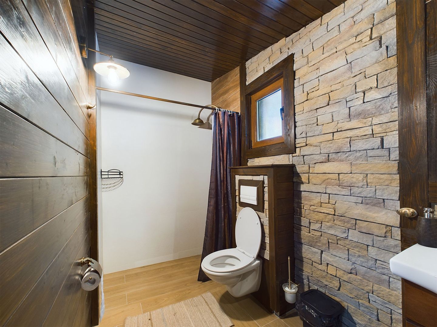 Pensiune de Lux pe Malul Dunării în Dubova - Poză 8