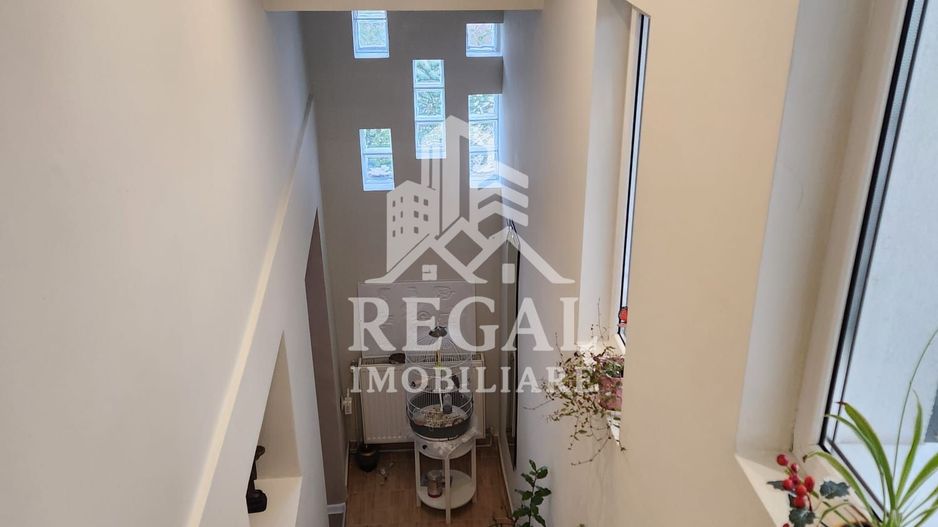 Casa cu patru camere in zona Chizid - Poză 3