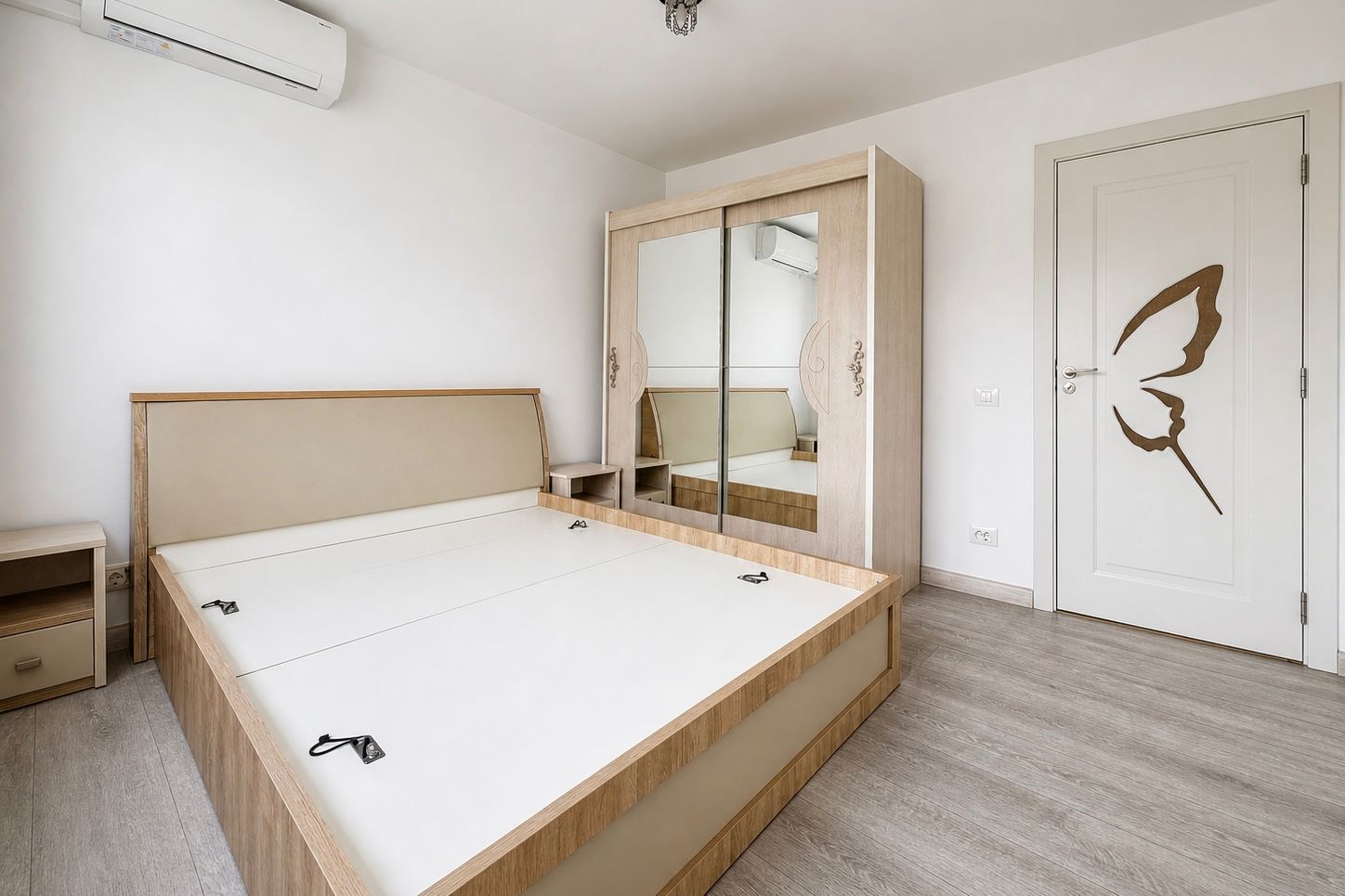 Apartament 2 camere, str. Campia Libertății, amenajat și mobilat - Poză 9