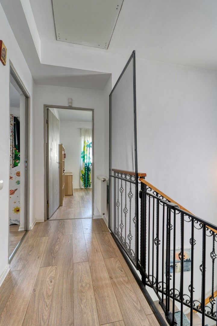 Tunari- Vilă individuală -4 camere si gradina- - Poză 17