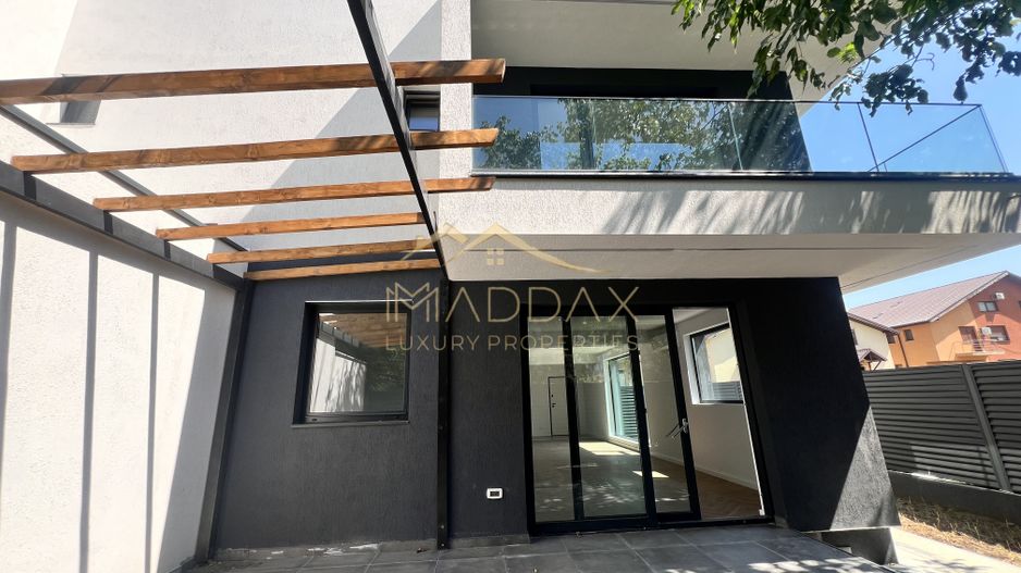 Vilă **6 camere  **451mp // Zona Iancu Nicolae - Poză 62