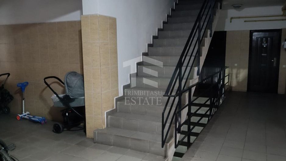 Apartament 3 camere in Prelungirea Ghencea. Renovat de la 0 ! - Poză 11