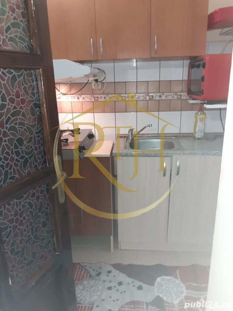 Oferim spre vanzare un ap 2 camere la curte comuna +75mp teren - Poză 6