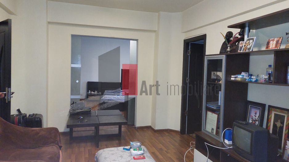 Apartamentul "SUPERMETO", pozitie foarte buna, amenajat - Poză 8