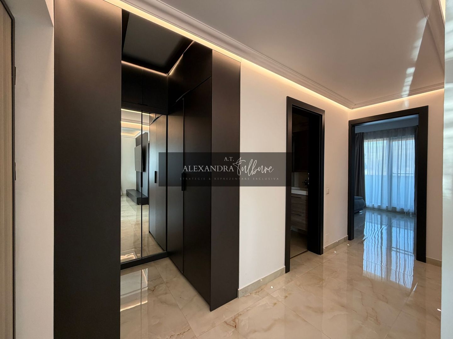 Penthouse de vanzare | 3 camere | 2 bai | 76mp | terasa 76mp | garaj - Poză 15