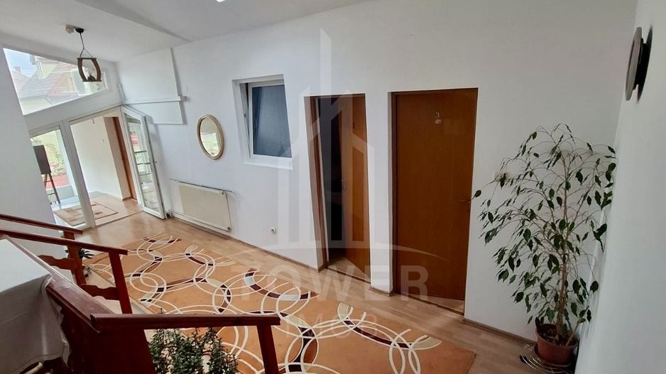 Casă de vânzare în Lazaret – ideală pentru familie sau investiție! - Poză 8