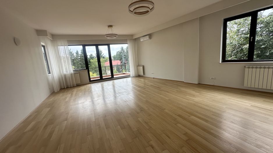 Nou  4 camere  de inchiriat Primaverii - Poză 2