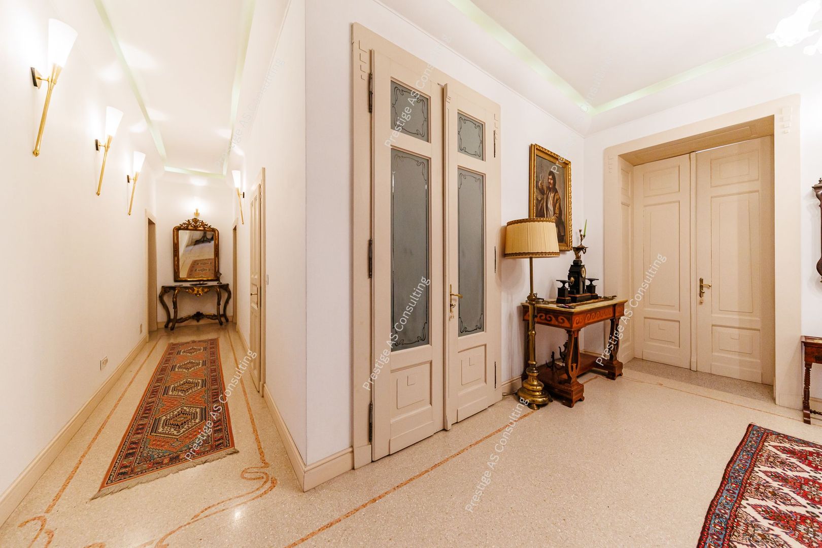 Resedinta patrimoniala de 222 mp | Piata Victoriei | Cladire istorica-Lift - Poză 16