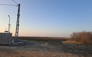 DARZA - CREVEDIA , TEREN INTRAVILAN  20.000 MP - Poză 1