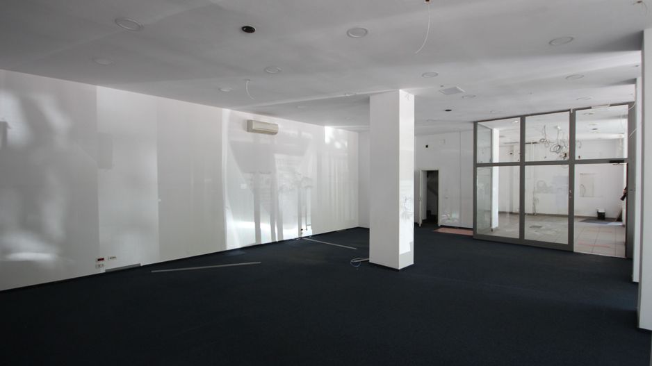 Spatiu comercial stradal 170 mp- central - Poză 4