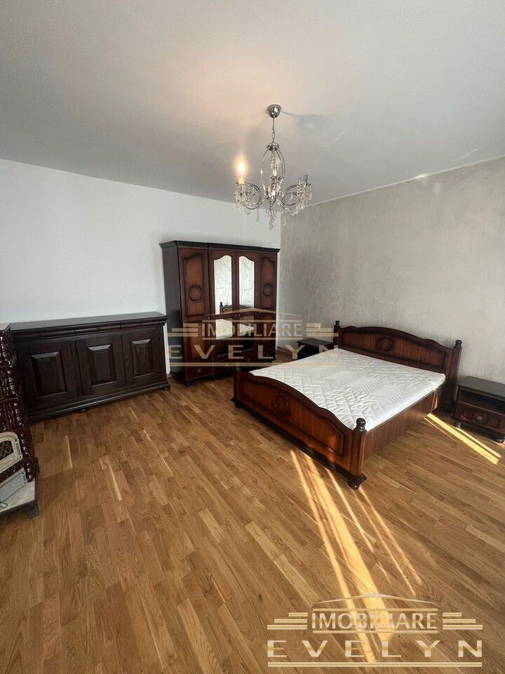 Casa de vanzare in Cristesti la strada principala, renovata complet !! - Poză 9