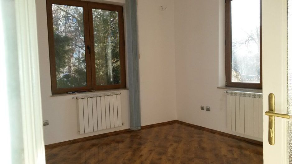 Aviatiei - inchiriere casa cu curte - Poză 5