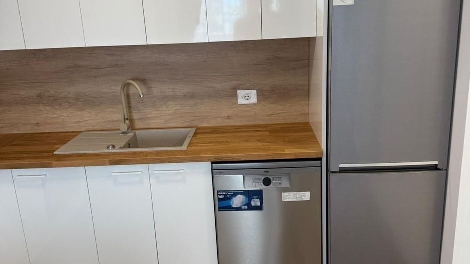 Apartament 2 camere la parter inalt de vanzare in Prima Arena - Poză 5