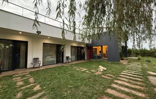 Casa Individuala Zona Schit, 4 Camere, 4 Bai, 1600mp Teren