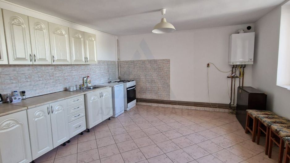 Casa P+1+M cu 5 camere teren 486 mp garaj si filigorie in Trei Stejari - Poză 6