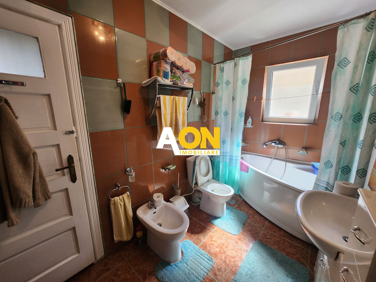 De vanzare casa 5 camere, 655mp teren, zona Cetate - Poză 5
