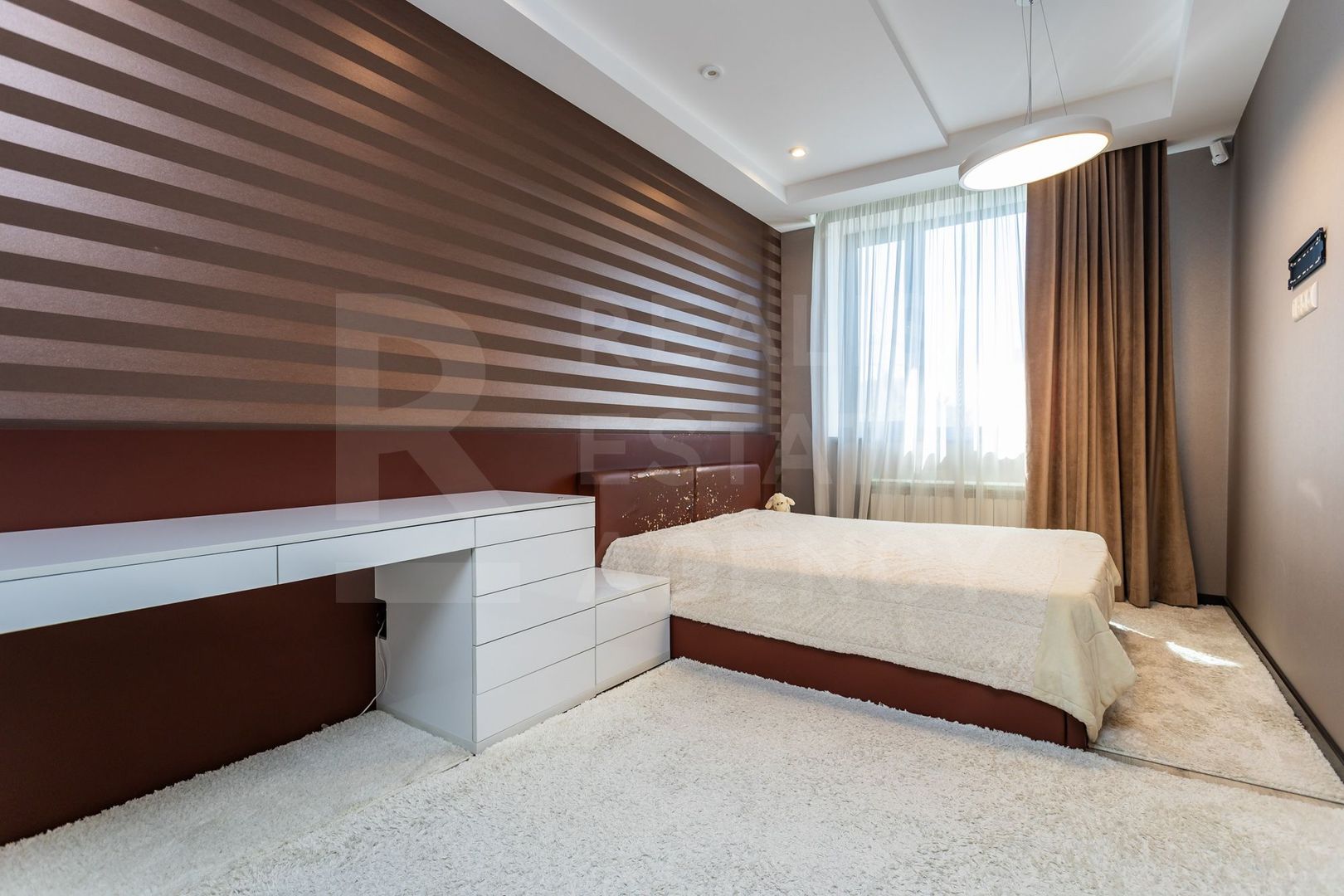 Vânzare, casă, 3 nivele, 4 camere, strada Schinoasa, com. Bacioi - Poză 15