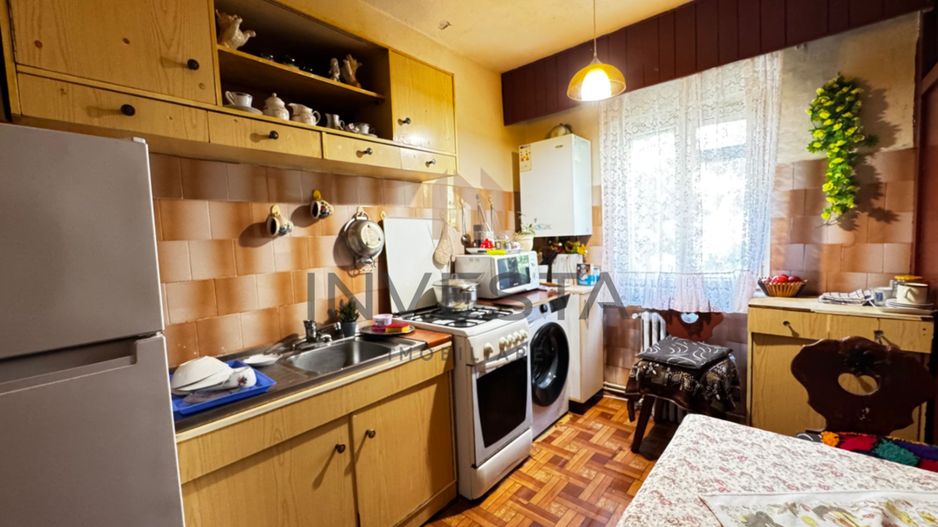 Apartament cu 3 camere decomandate, 2 bai,zona casa Vikingilor! - Poză 3
