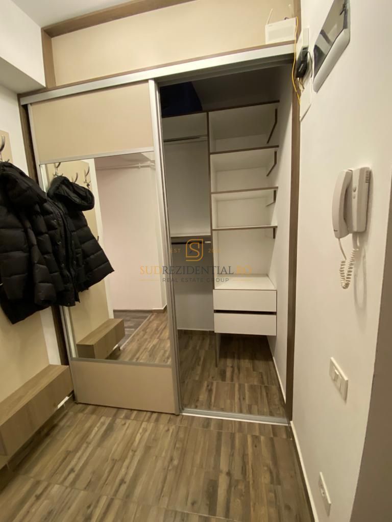 Garsoniera moderna de vanzare, mobilata, parcare, metrou Aparatori - Poză 10