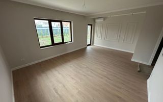 CASA TIP DUPLEX DESPARTIT PRIN GARAJ - Poză 17