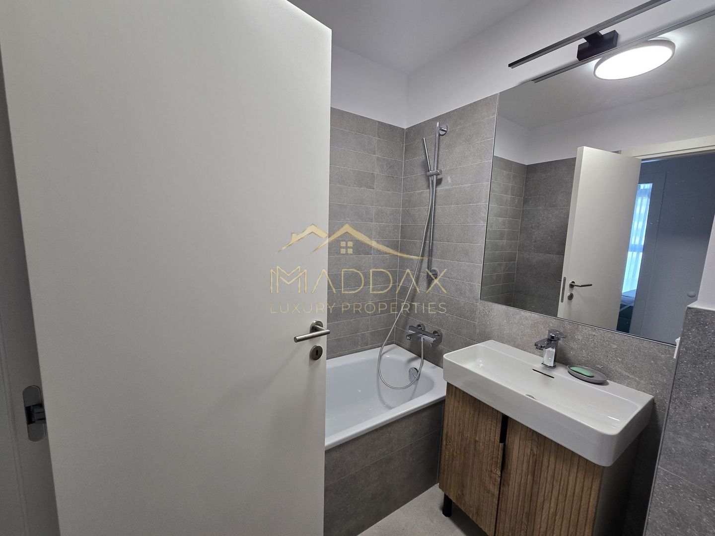 Inchiriere 2 camere // bloc premium acces piscina // Promenada Mall - Poză 7
