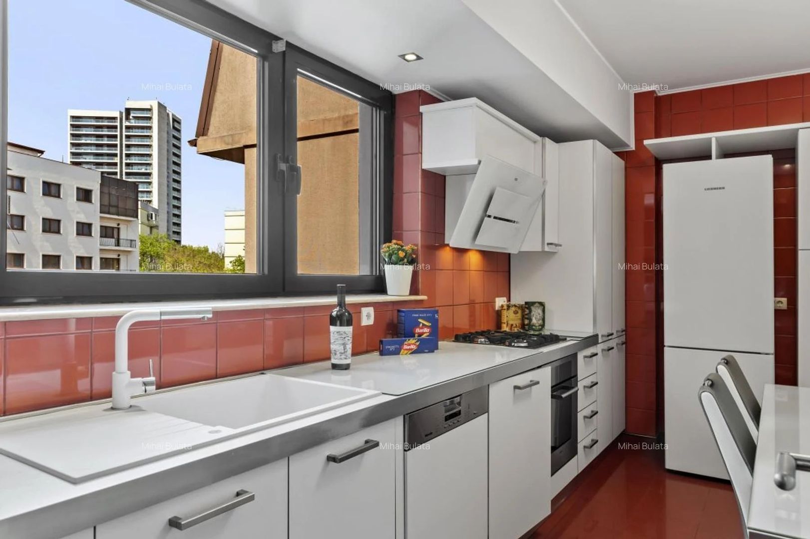 Apartament lux, Arcul de Triumf, 3 camere, 140 mp, parcare subterana. - Poză 12