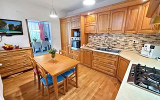 Casă cu două corpuri și utilizare mixtă– rezidențial & comercial - Poză 6