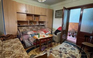 Casa individuala cu 5 camere de vanzare in Cugir - Poză 4