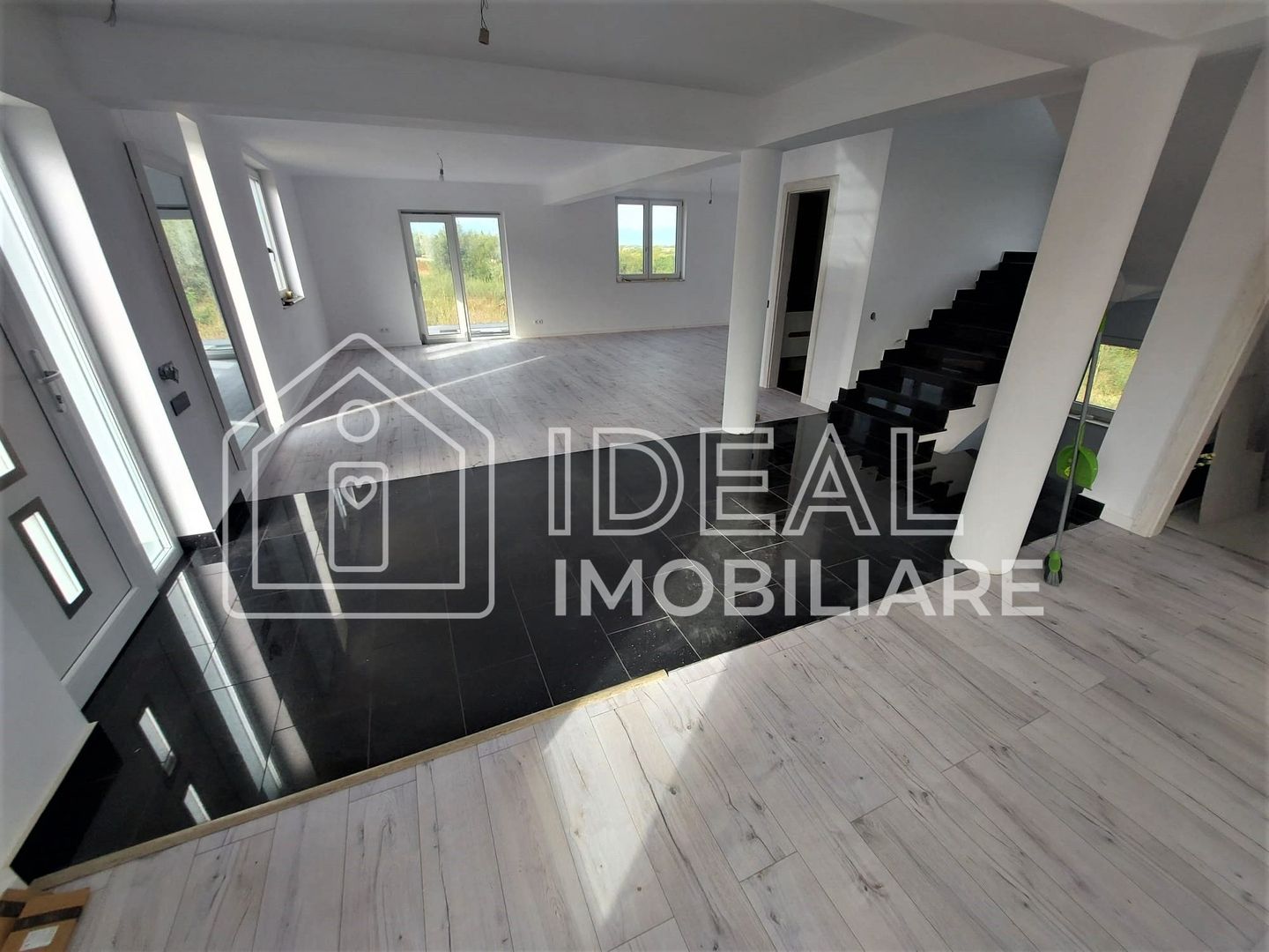 Casa Individuala LA CHEIE cu 250 mp utili, zona Strand - Poză 15