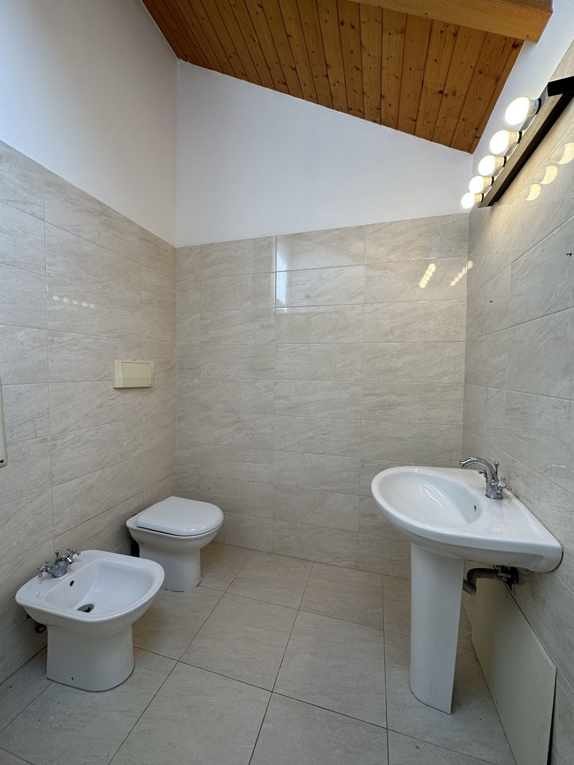 P-ta Unirii - Comision 0% | Apartament 3 camere-113 mp | Imobil 2008 - Poză 32