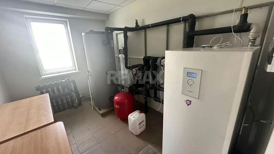 Aerodromul Horesti 24 ha teren + 1400 m2 hangare și 550 m2 cladire administrativa - Poză 14