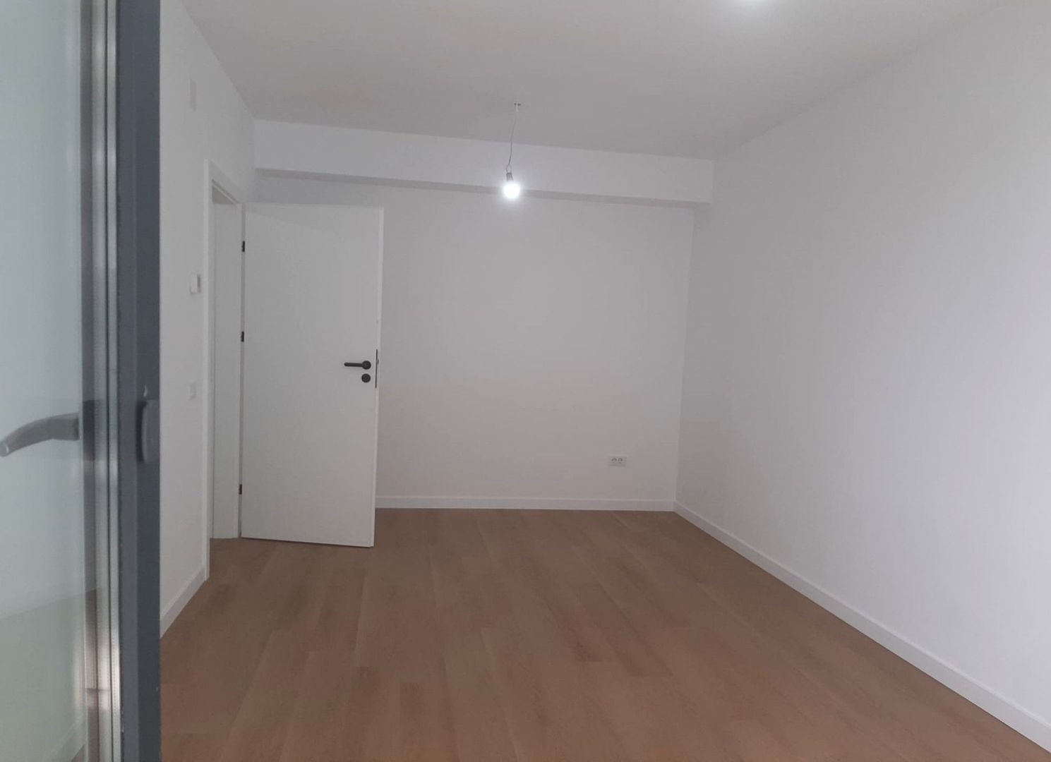 Apartament Nou 2 Camere Balcon 10 MP Lângă Viitoarea Sală Polivalenta - Poză 9